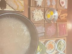 -银米·云南传统过桥米线(双廊黑金冠店)
