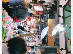 -城隍庙小礼品市场(福佑商厦福佑路店)