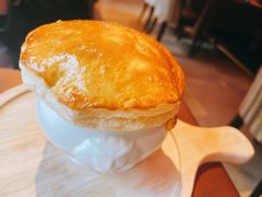 酥皮奶油蘑菇汤-卡本妮法餐厅·北京和平宾馆