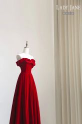 -Lady  Jane高端婚纱礼服馆