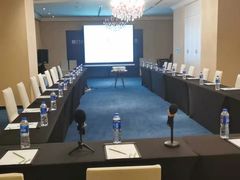 -上海虹桥西郊假日酒店