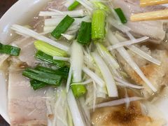 -金卯白肉罩火烧