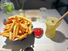 -春树下·树屋花房西餐厅(罍街AS1980店)