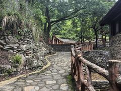 -高荡千年布依古寨旅游景区