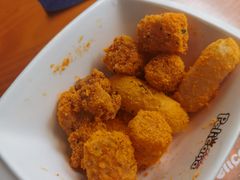 摇滚三宝-Pelicana百利家炸鸡(江南西名店城店)