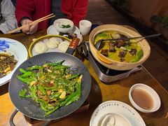 -洞庭土菜小炒馆(易发广场店)