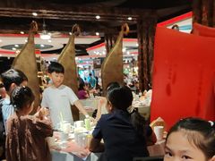 -四海一家自助餐(益田假日广场店)