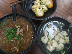 特色葱煎包-赵宝美煎包店