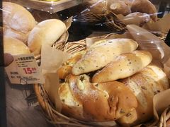 -blt精品超市(高德置地冬广场店)