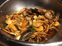 -七欣天香辣蟹火锅(上海银亿滨江店)