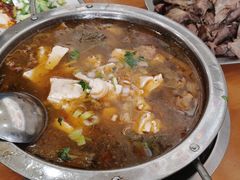 -春明狗肉馆(园丁花园店)