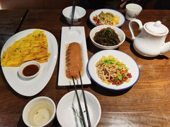 -穿越时尚餐厅(英武中路店)