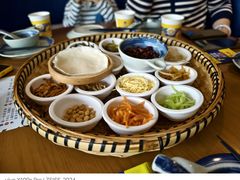 -包整·丝娃娃(一览甲秀楼风景店)