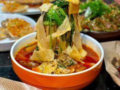 -依呀呀ktv烧烤小串(中山西路店)