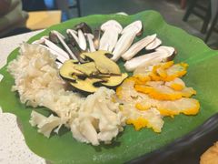 -钢管厂五区小郡肝串串香火锅(梅川路店)