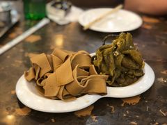 油焖尖椒拼干豆腐-张包铺(道外店)