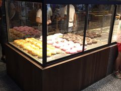 面包甜点陈列柜-LELECHA乐乐茶(上海五角场万达广场店)