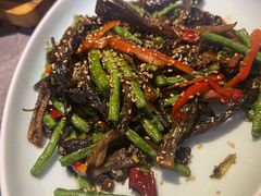 -闫府私房菜·老字号(恒隆店)