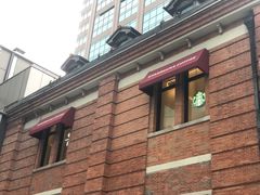 -星巴克臻选(上海中环广场2F店)