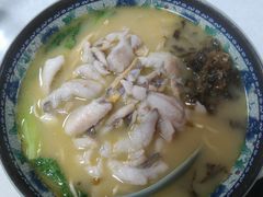 -明呈黄鱼面馆(斜土路店)