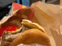 原味板烧鸡腿堡-麦当劳(上海虹桥站30B检票口楼上)