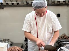 -闫家驴肉老店(华电一校店)