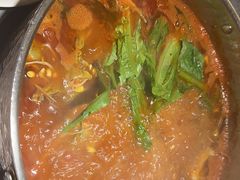 -野山舂·贵州现舂酸汤牛肉(民生路店)