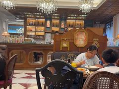 -秘密旅行Bonjour(黑金冠 江南西店)