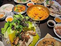 -大头虾越式风味餐厅(光明广场店)