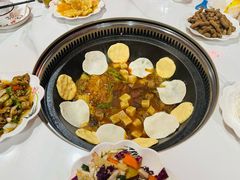 -三江鱼东北特色铁锅炖(骆驼店)