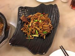 -橘子洲头湘菜馆