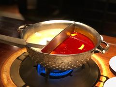 麻辣酸菜鸳鸯锅-鼎王麻辣锅(七贤店)