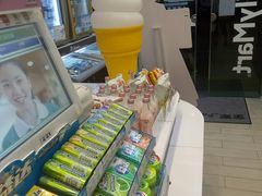 -全家便利店(宜山路站店)