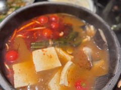 -Ameigo梅果·云贵川bistro(长宁来福士店)