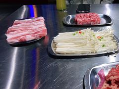 -马路牙子烧烤音乐酒馆(望京店)