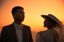 -黑马婚纱摄影