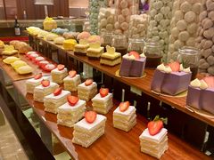 -南湖名都·景湖轩全日制餐厅·海鲜自助·东南亚风味·临湖而食