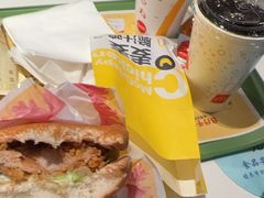 -麦当劳(秣陵路店)