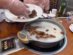 -亿诣蝎府炸酱面羊蝎子火锅(酷车小镇店)