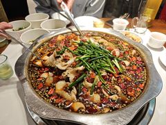 -乡土特色.冷锅鱼.牦牛肉汤锅