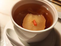 冰糖桃胶炖雪梨-初蓉丨遇见新川菜(亲贤街荣耀店)