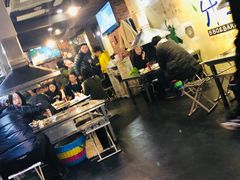 大堂-马路牙子地桌烤肉(工体店)