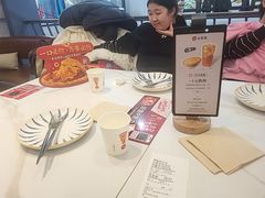 -必胜客(砂之船中东奥莱店)