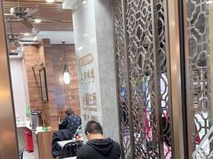 -小杨生煎(白玉兰广场店)