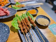烤羊肉串-喝丢一只鞋·东北烤肉·烧烤·铜火锅(童卫路店)