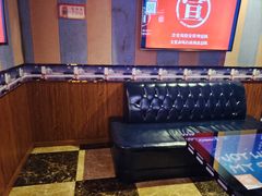 -唱吧麦颂KTV(松江五龙商业广场店)