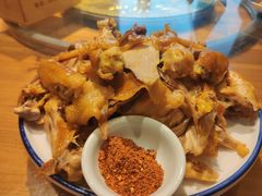 -头上红煨盐鸡·非遗院子餐厅