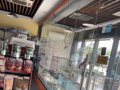 -牧马人宠物医院