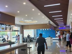 -彬州服务区-停车场