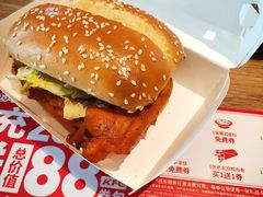 新奥尔良烤鸡腿堡-肯德基(格尔木世邦店)